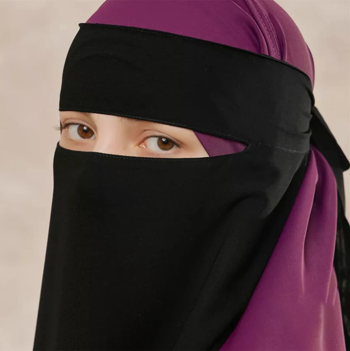 Perla Black Niqab — High-Quality Pearl Cloth