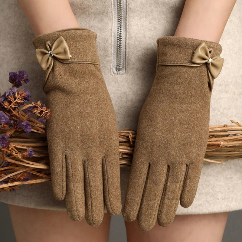 ZAYNA Bowknot Touchscreen Winter Gloves — Warm & Elegant