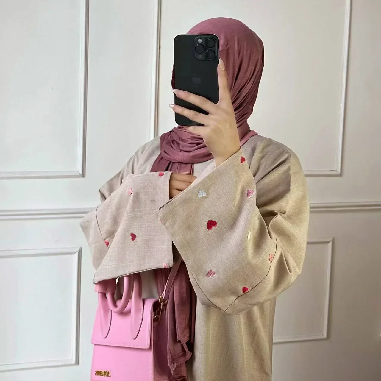 Abaya Amara — Embroidered Heart Linen Kimono