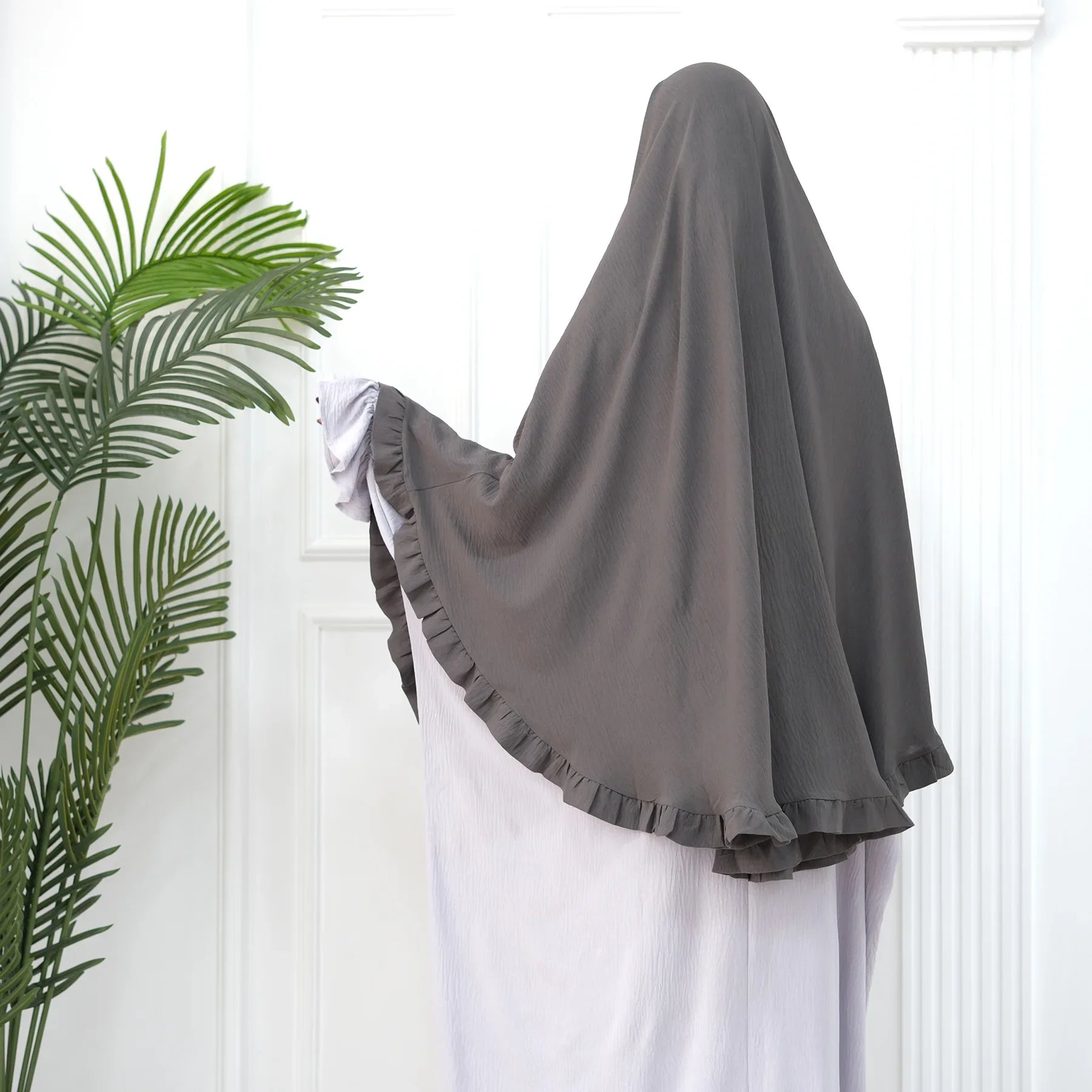 Khimar Nida Ruffles — 1 Nida Crepe Veil (Overhead)