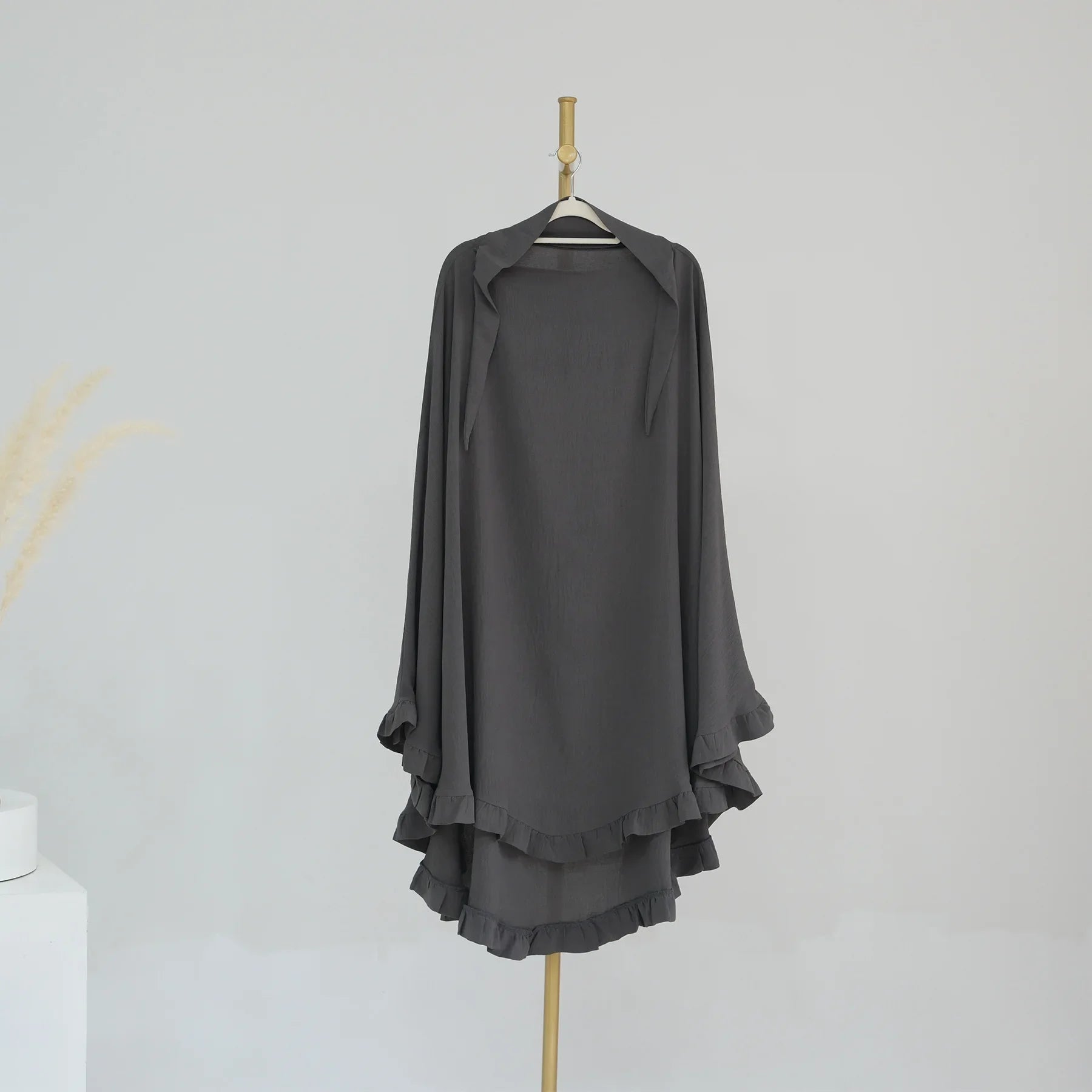 Khimar Nida Ruffles — 1 Nida Crepe Veil (Overhead)