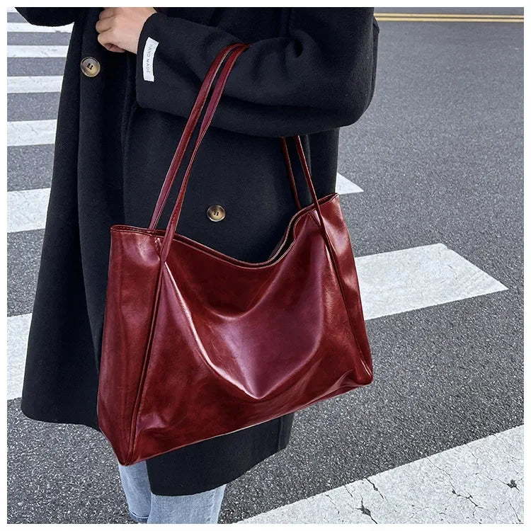 The Farah Tote — Original Leather Bucket Bag