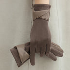 ZAYNA  Bow Touchscreen Winter Gloves — Elegant & Cozy