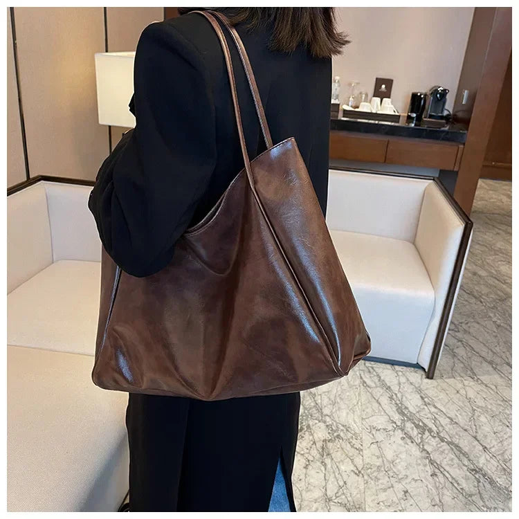 The Farah Tote — Original Leather Bucket Bag