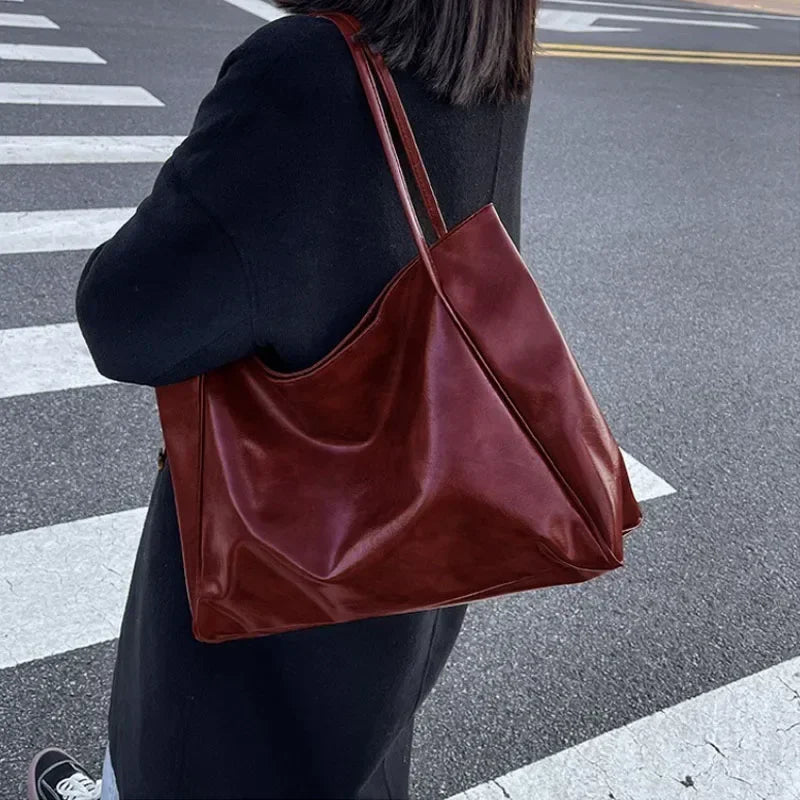 The Farah Tote — Original Leather Bucket Bag