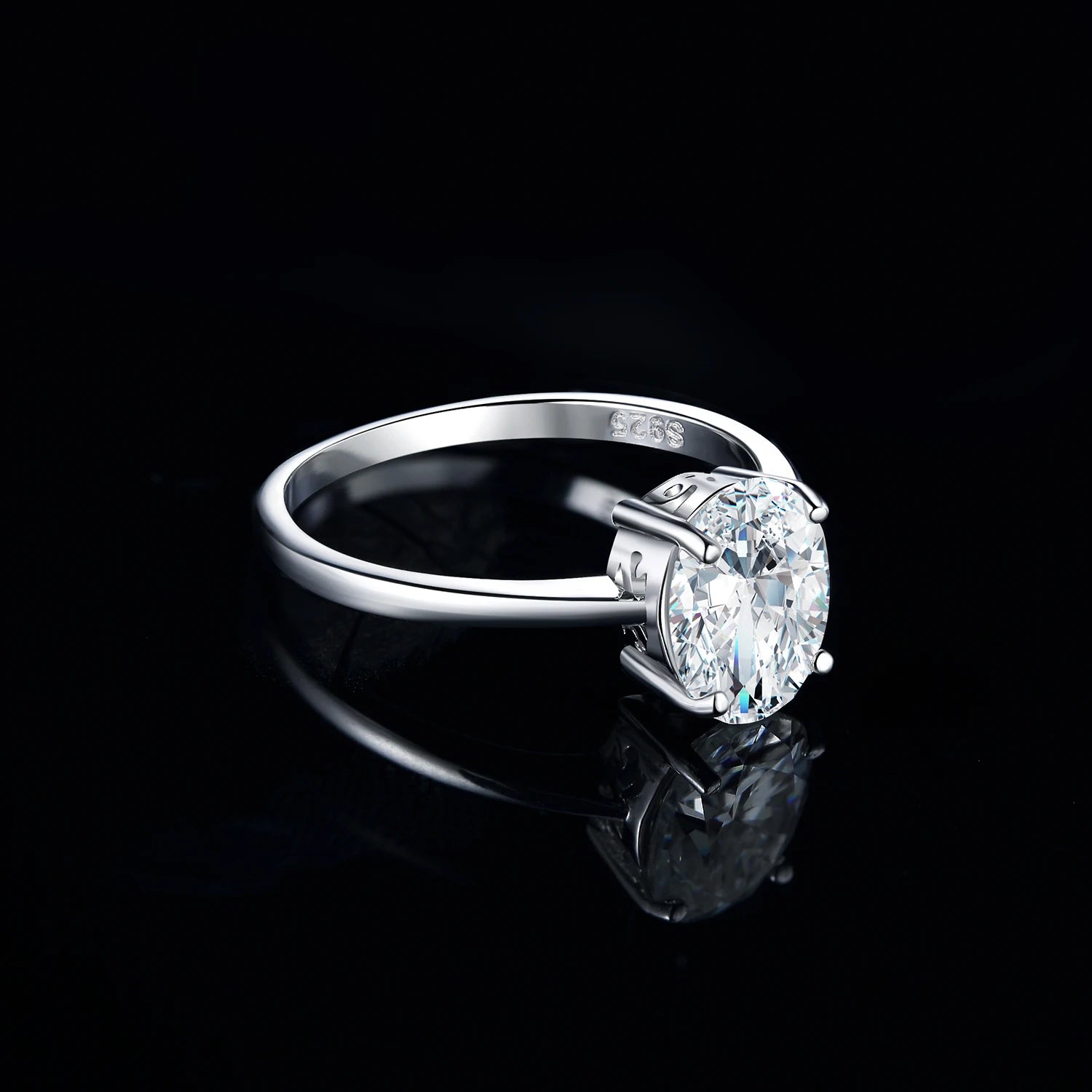 ZAYNA Luxe Zircon Ring — Timeless Elegance