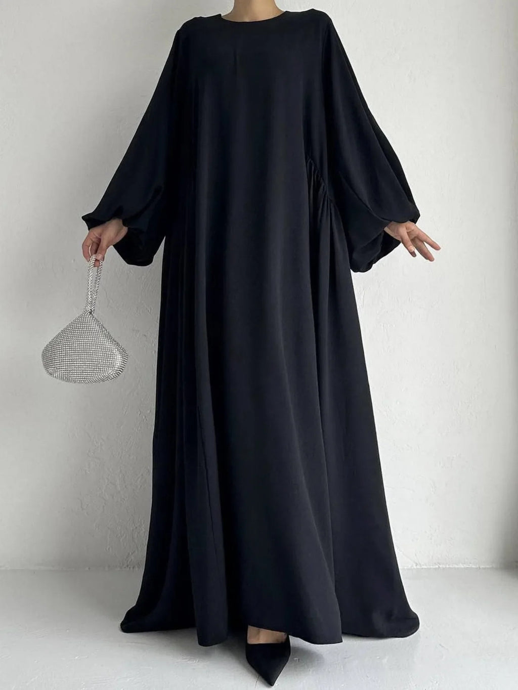 Mira Abaya — Maxi Dress with a Flowing Silhouette