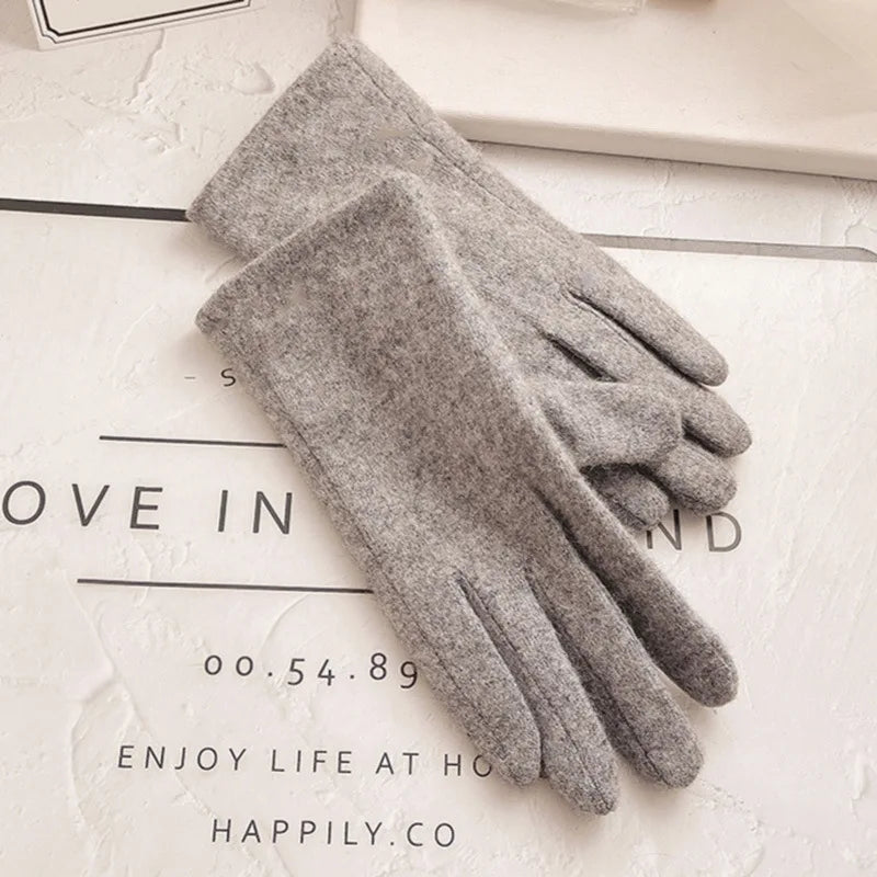 ZAYNA Cashmere Touchscreen Winter Gloves — Warm & Stylish