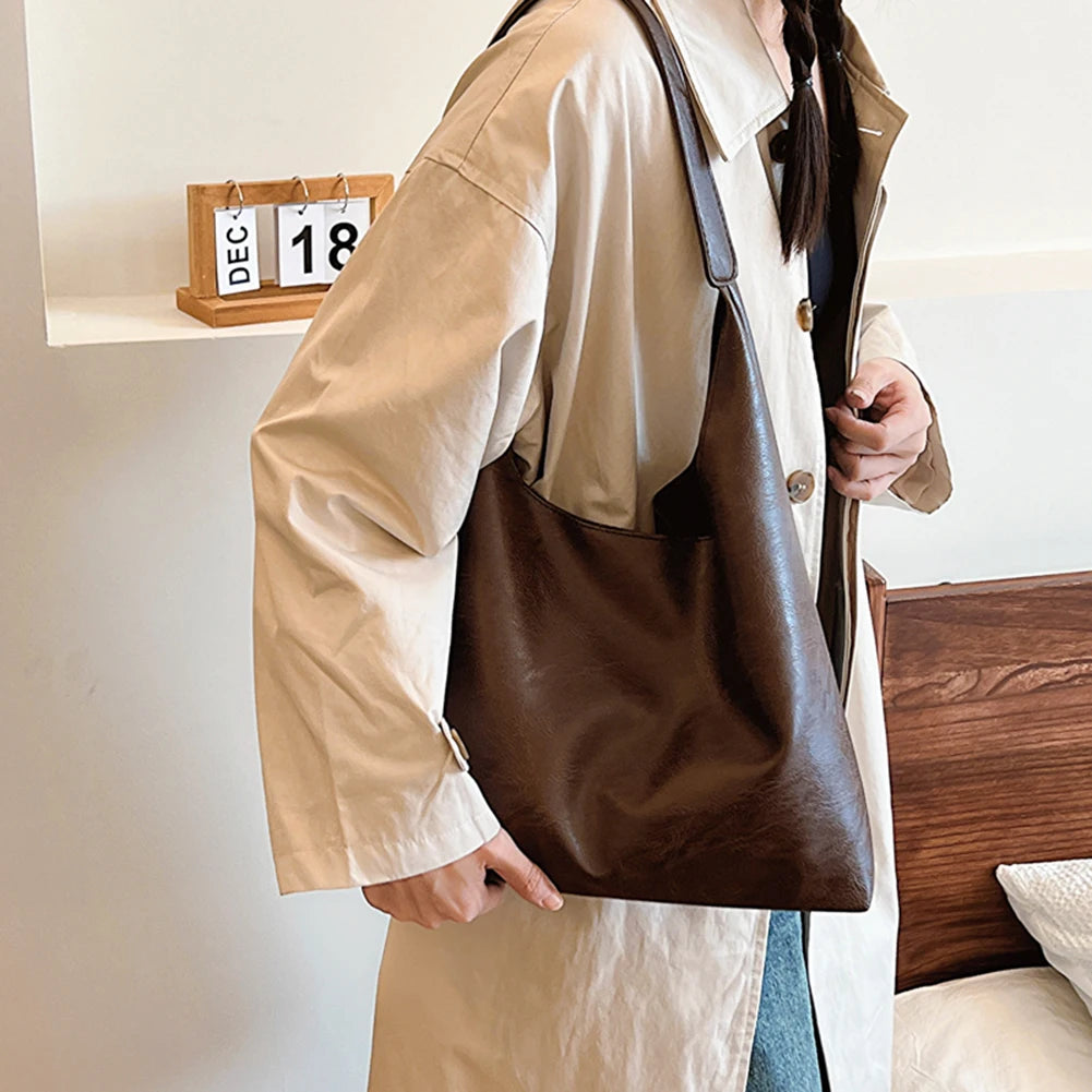 Safiya Slouch Leather Bag