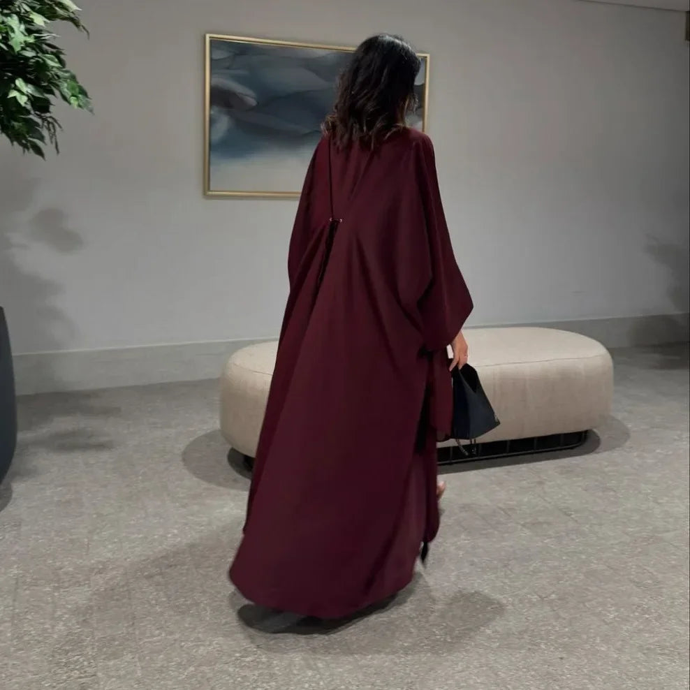 Abaya Rihāna — Open Cardigan with Laces